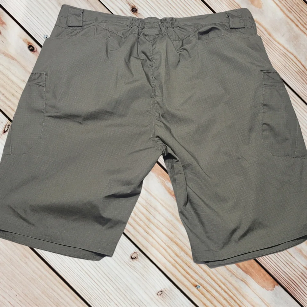 Men's Army Green Cargo Fishing Shorts Sz 36 - Picture 5 of 6